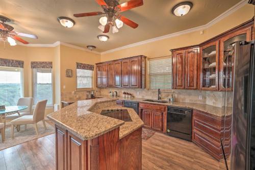 Luxurious River Oaks Home With Expansive Views!