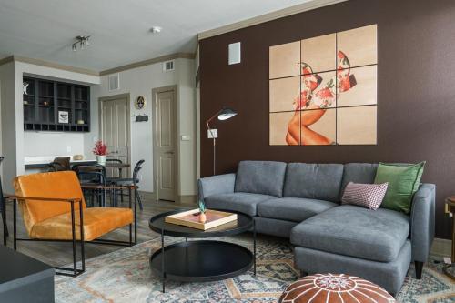 Wanderjaunt - Dolce Midtown Apartments