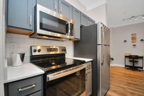Apartamento Resort Style Suite With Pool & Free Gated Parking