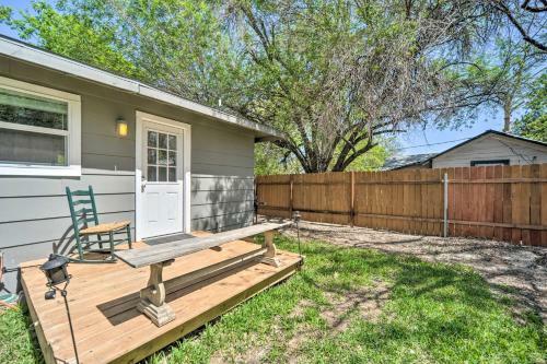 San Marcos Cottage With Large Private Backyard!