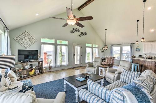 Surfside Beach Home With Views, Steps To Shore!