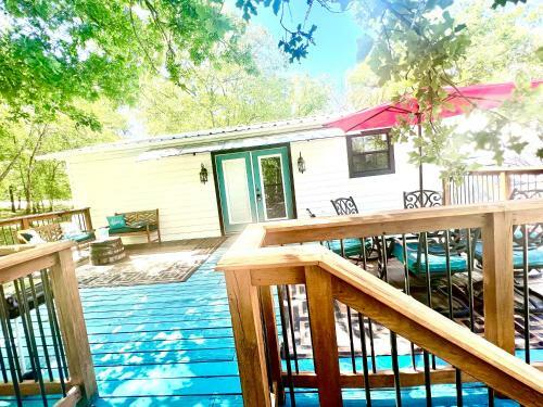 Apartamento Getaway Oasis W/huge Deck + Pool/spa - Lake Conroe