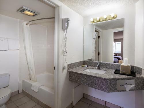 Hotel Bardmoor Suites