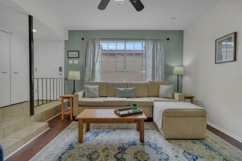 Northside Hideaway- Mins To Ut Hospital