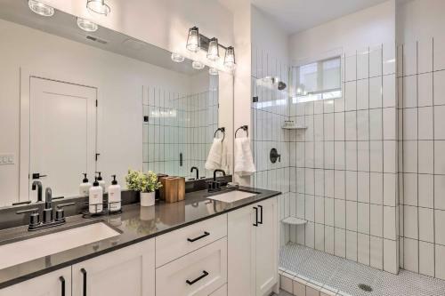 Modern-chic Provo Townhome 1 Mi To Byu Campus