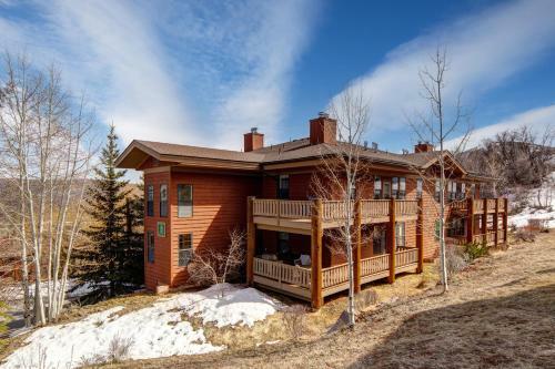 Cozy Meadowview Condo