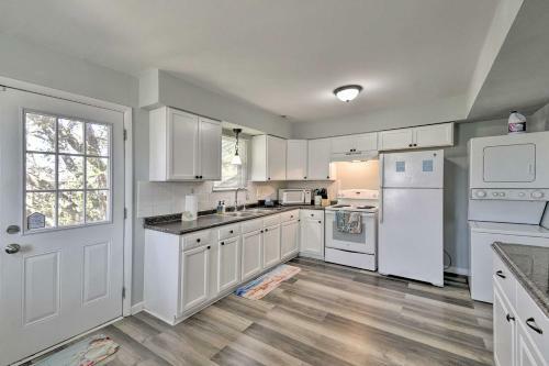 Apartamento Sunny Norfolk Duplex - Walk To Lake And Beach!