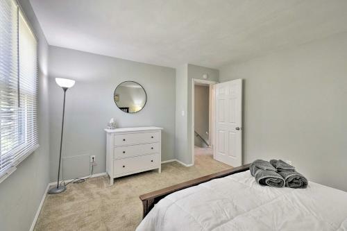 Apartamento Sunny Norfolk Duplex - Walk To Lake And Beach!