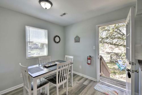 Apartamento Sunny Norfolk Duplex - Walk To Lake And Beach!