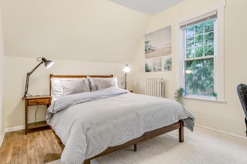 Farmhouse Haven On East Helen