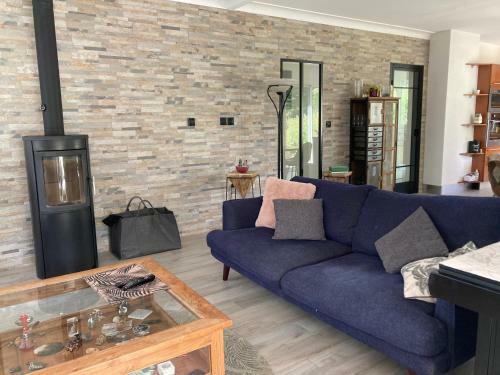 Maison Sur La Ligne Droite Des Hunaudi�res