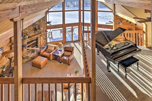 Lodge With Indoor Pool, Along Devils Lake Park