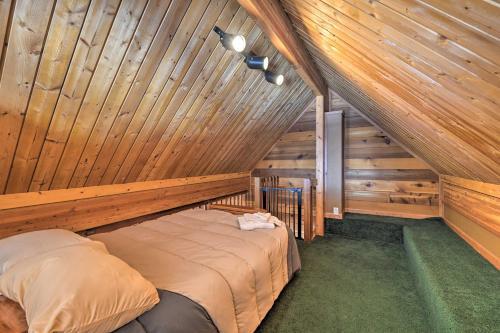 Lodge With Indoor Pool, Along Devils Lake Park