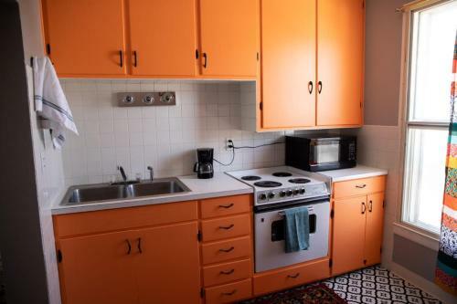 New Listing!! Bright Bohemian Stay