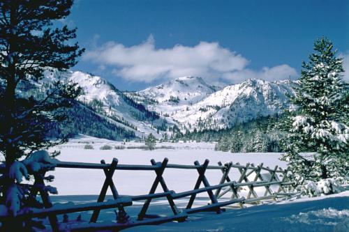 Resort At Squaw Creek's 126
