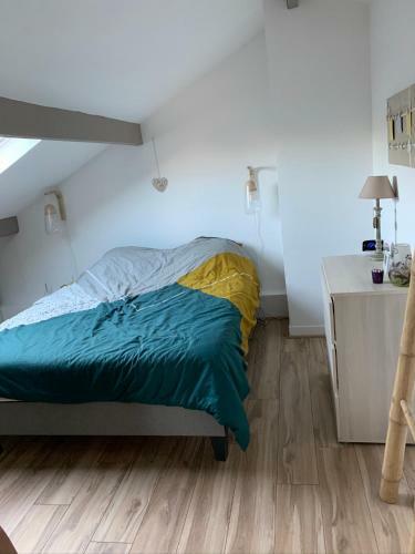 Joyeuse Villa De 2 Chambres Avec Jardin Fleuri