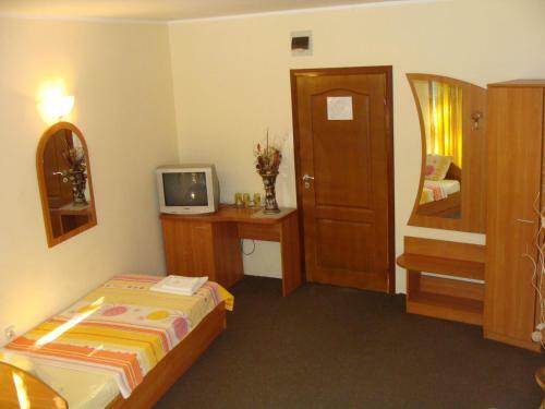 Sunny Paradise Hotel