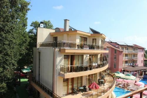 Sunny Paradise Hotel