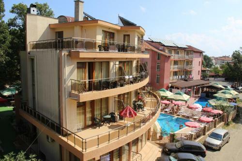 Sunny Paradise Hotel