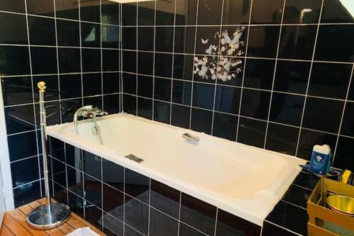 Large Duplex With Jardin-terrasse In Pluneret
