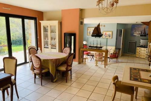 Large Duplex With Jardin-terrasse In Pluneret