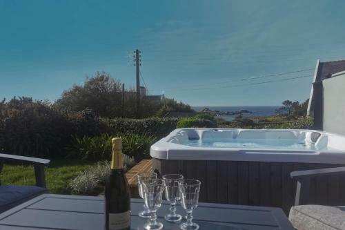 Les Mouettes - Bright Breton House Sea View With Spa - 4 Pers
