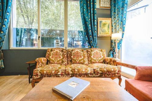 Apartamento Suite Commodore Ch - Reims Centre Ville