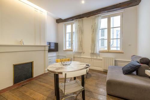 Apartamento Appartement R1 T2 Rodez Centre Historique