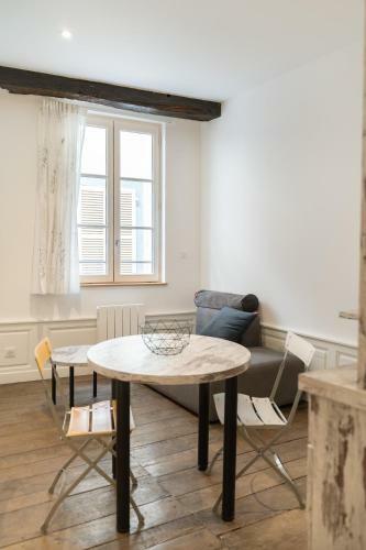 Apartamento Appartement R1 T2 Rodez Centre Historique