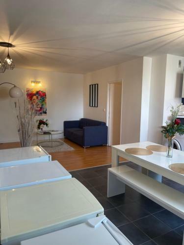 Chambre Avec Espaces Communs � Partager