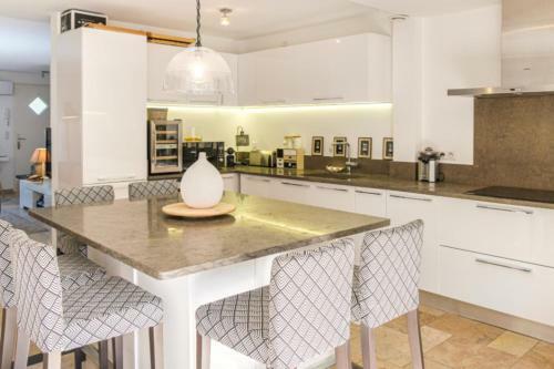 Villa In Quiet Are And Walking Distance