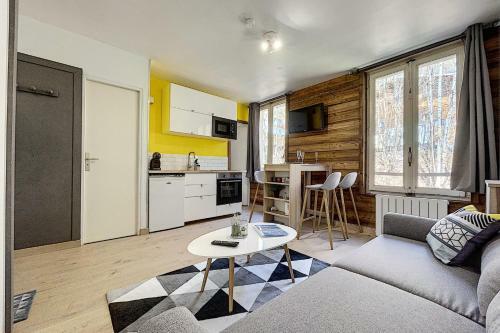 Apartamento Nice And Cosy 25m At 15 Km From The Center