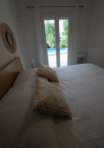 Maison Khlo�