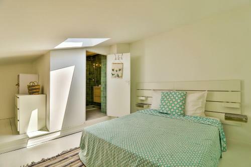 Emerald Beach Apartment