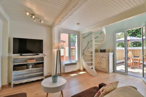 Emerald Beach Apartment