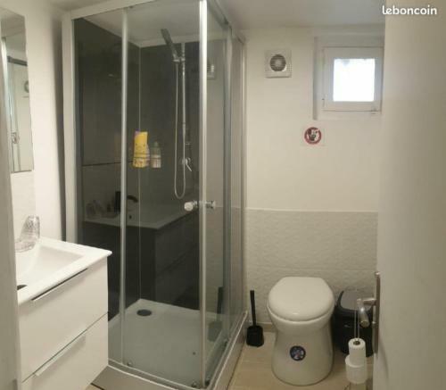 Apartamento Studio 25m2 Ind�pendant Sous-sol Semi Enterr�