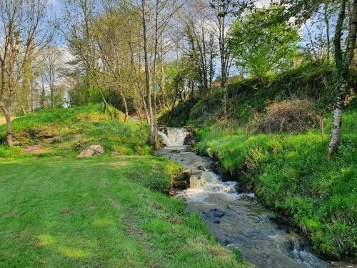 Moulin Du Pommier Glamping & Camping