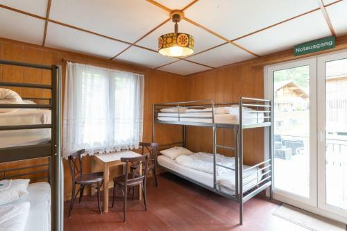 Lake Lodge Hostel