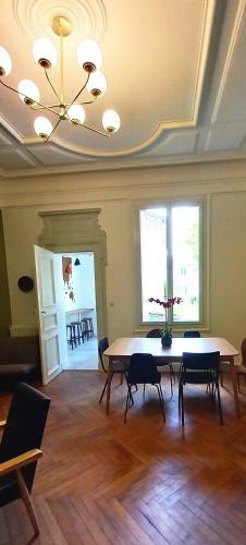 Hostal Histoire De Loire La Gabare