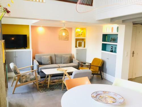 Apartamento ''zarago 3'' T3 Design En Duplex � 2 Pas Du Centre Ville