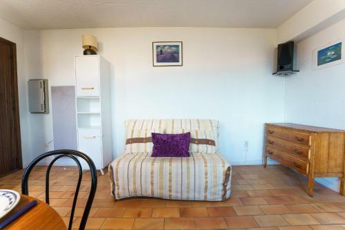 Apartamento Le David : *jolie T2* Terrasse, Parking Et Piscine.
