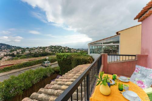 Apartamento Le David : *jolie T2* Terrasse, Parking Et Piscine.