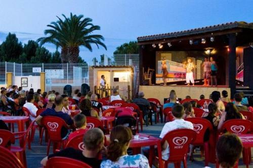 Camping L'europe, Mobile Home 4 Nuits Minimum