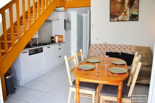 Vias-plage - Charmante Villa � 600m De La Plage