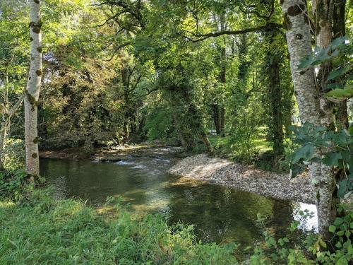 G�te Les Isles Entre Rivi�re Et Vignoble