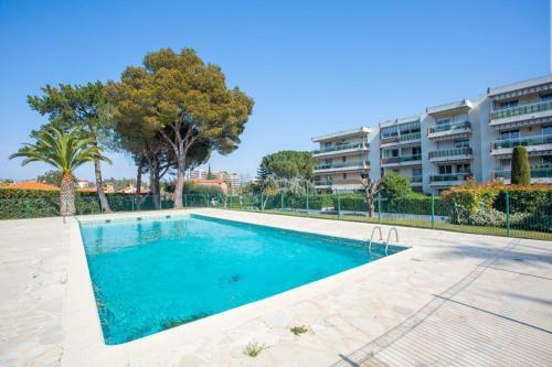 Apartamento Cannes Rez De Jardin Avec Piscine Bord De Mer