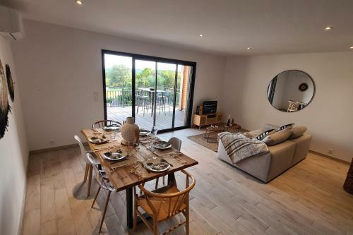 Apartamento Luxurious Duplex With Pool- Garden- Balcony