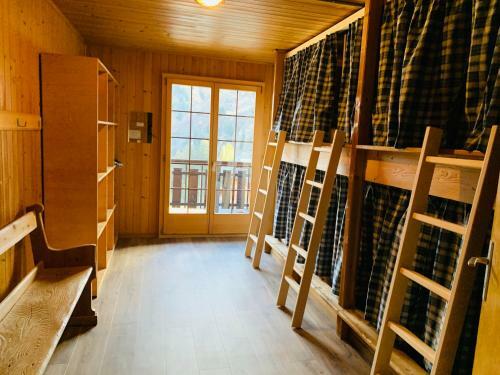 Freeride Hostel & Bar Lounge