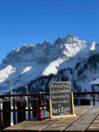 Freeride Hostel & Bar Lounge