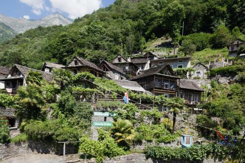 Hostal Rustici Della Verzasca Ferien Wohnungen